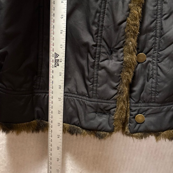 FUDA New York  Women’s Fur Trim Jacket Size S Black Button Pockets EUC - Picture 9 of 11